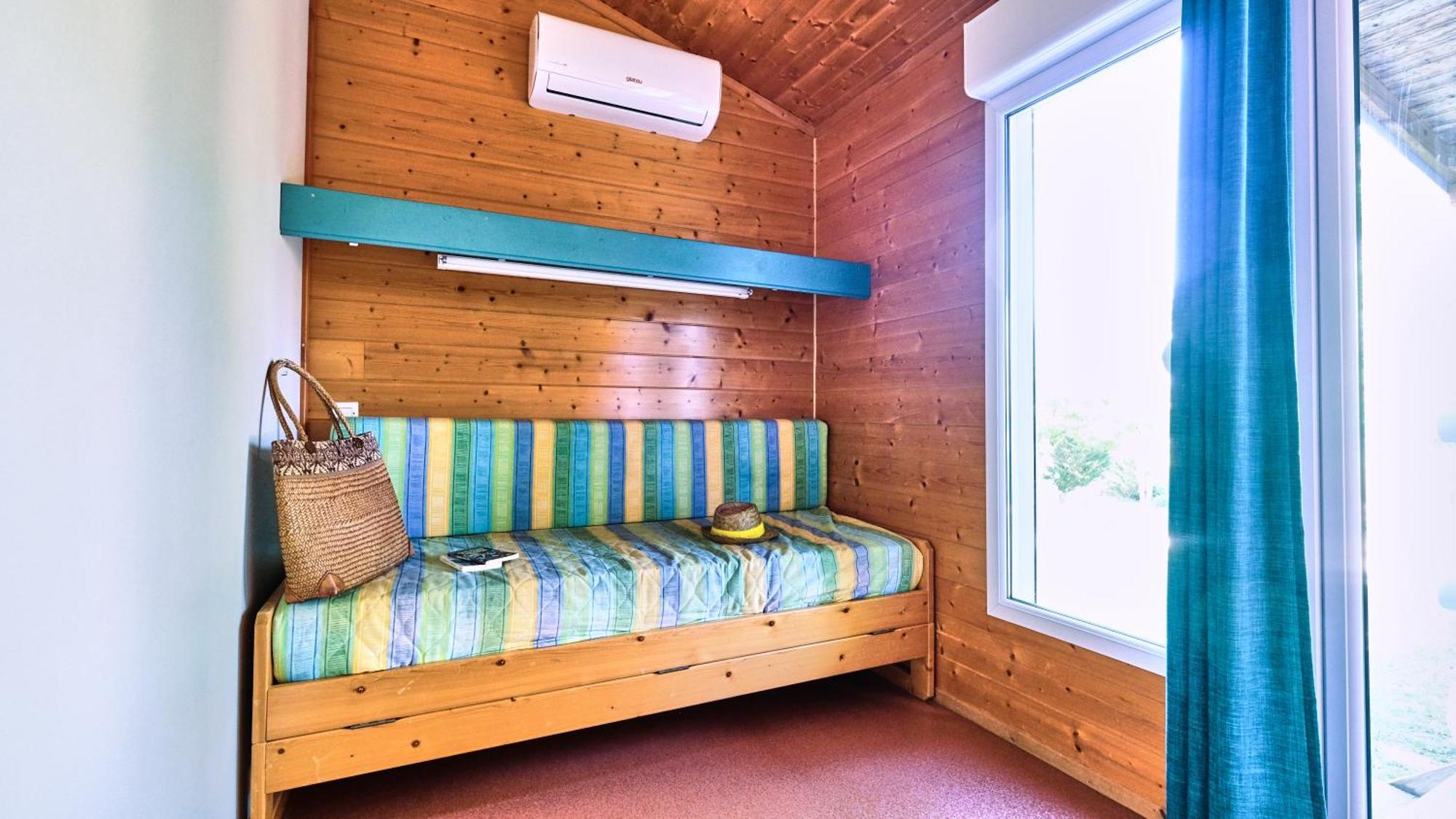Camping Le Couriou Recoubeau-Jansac Exterior photo