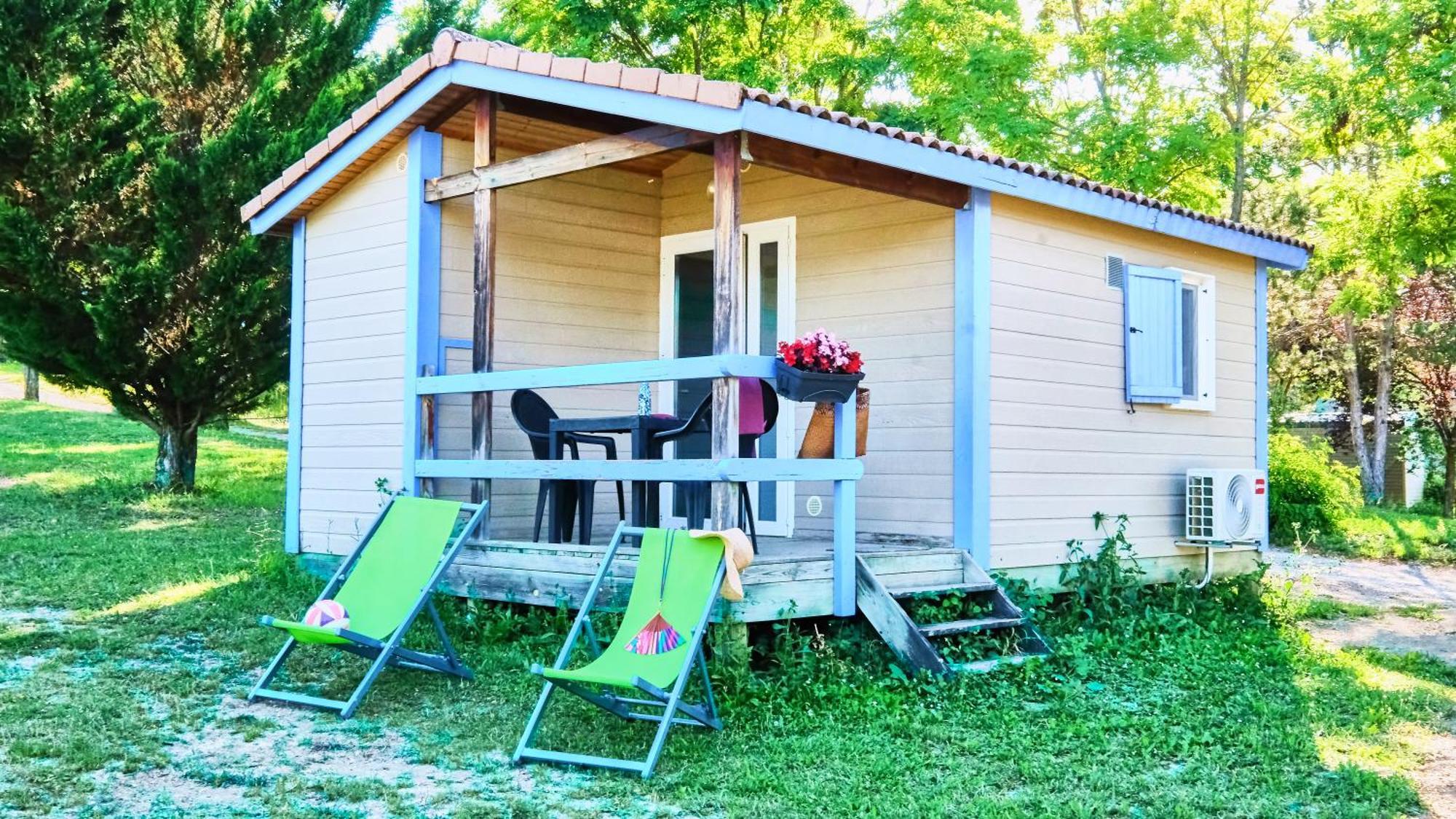 Camping Le Couriou Recoubeau-Jansac Exterior photo
